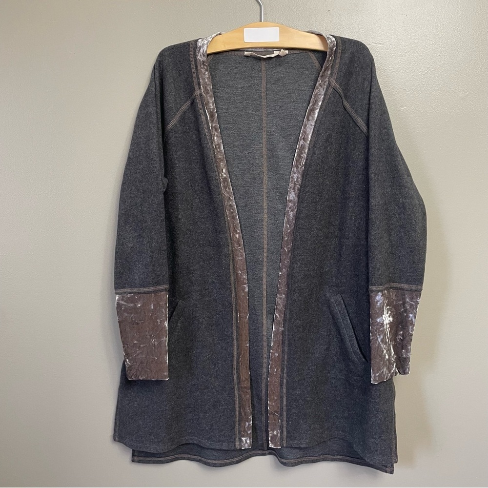 Soft Surroundings women’s Medium Vesper Velvet Trim Open Front Gray Cardigan